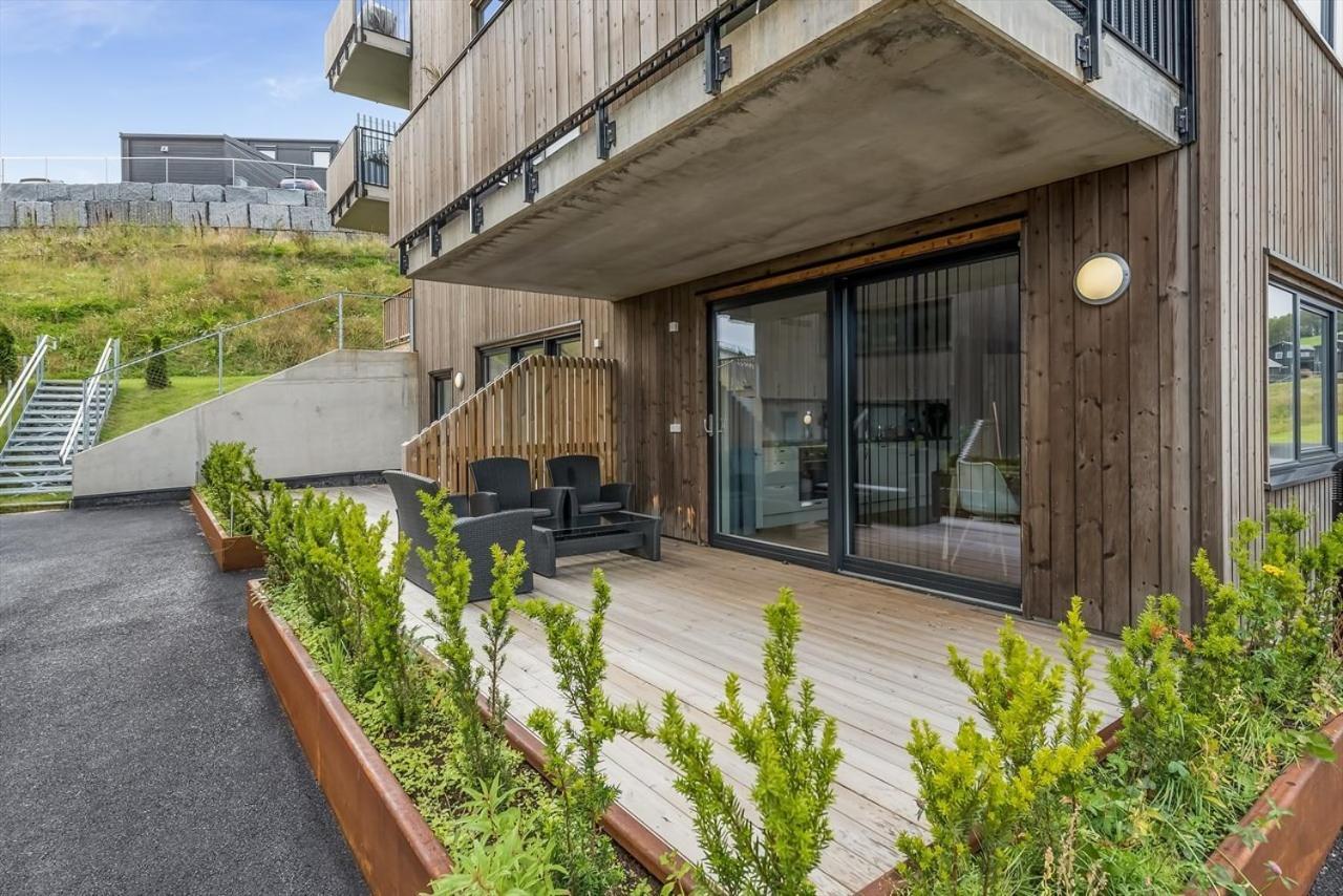 In Kjeller - New, Modern And Appartement *